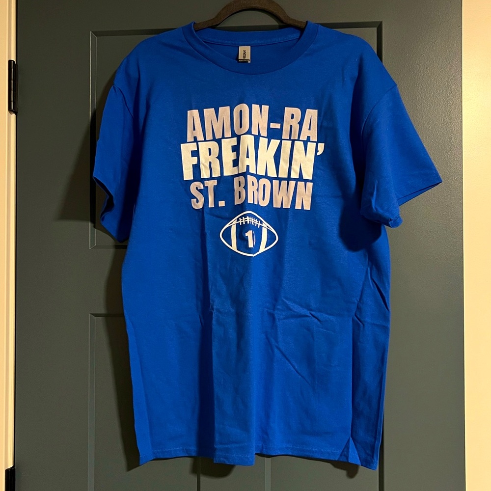 NWOT Detroit Lions St. Brown Tee